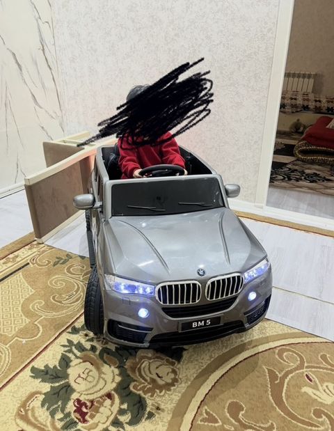 Uşaq elektrik maşını – gümüşü rəng, BMW dizaynlı (nömrə: BM 5) — Bakı