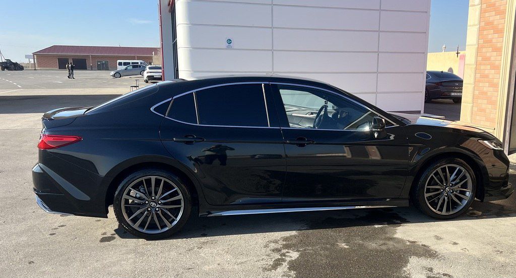 Toyota Camry, 2.0 L, 1 kWh, 2025 il, 16 000 km — Avtomobillər, Bakı (8)