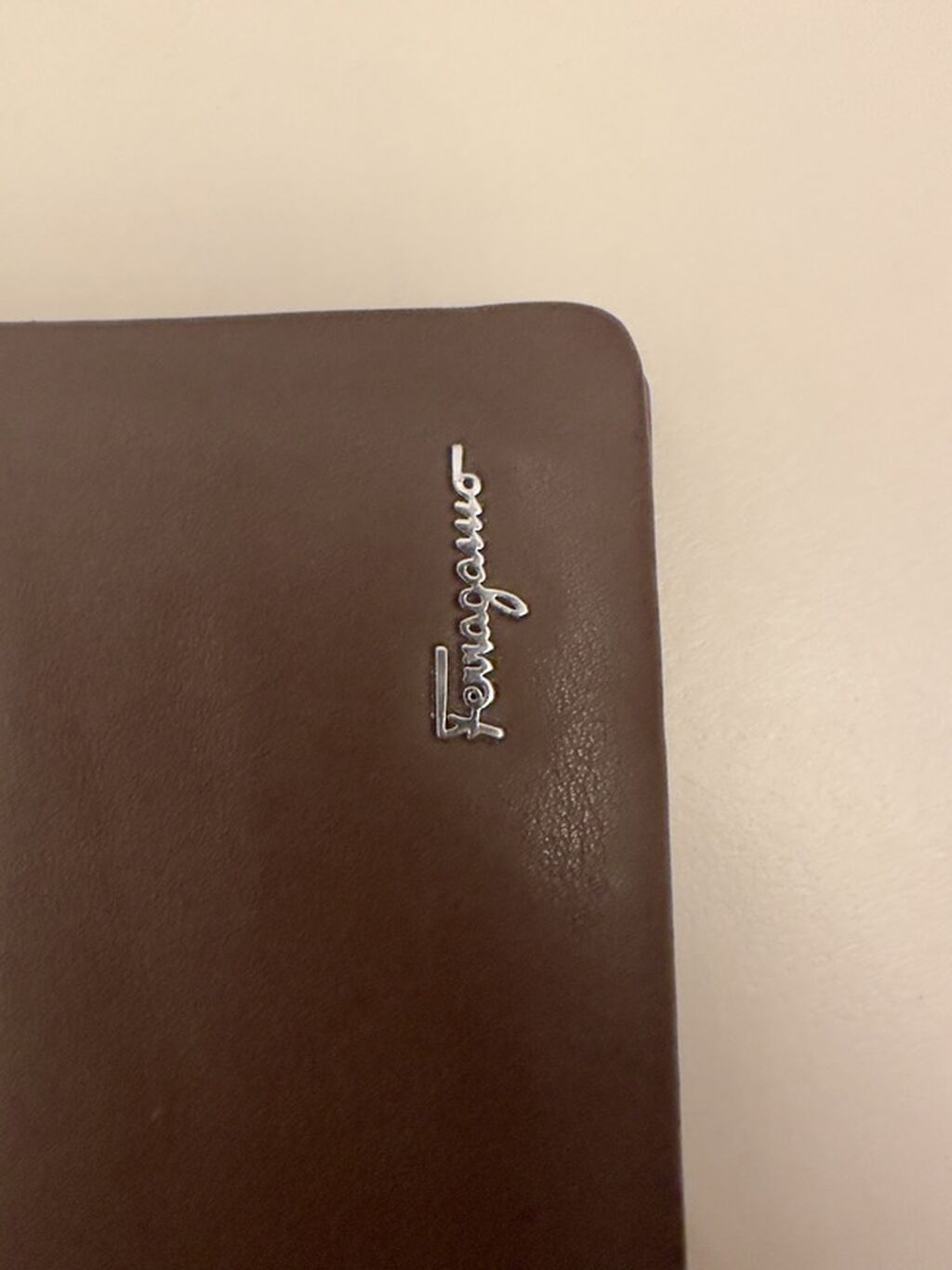 Salvatore Ferragamo kişi pulqabısı - Material: təbii dəri - Rəng — Aksesuarlar, Bakı (7)