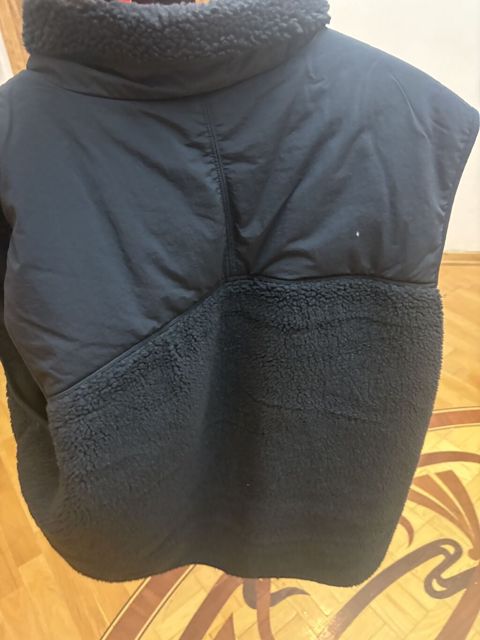 Satilir Iki terefli jiletka adidas — Bakı