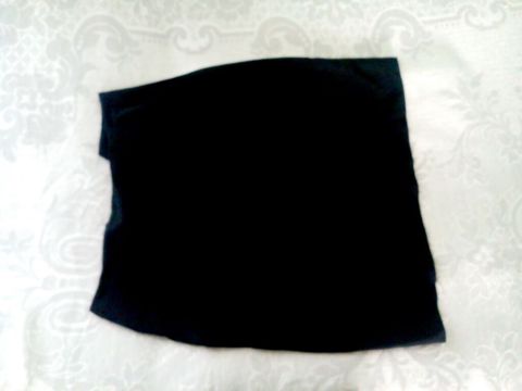 Qara mini ətək - Rəng: tam qara - Model: qısa/mini, düz kəsim — Digah