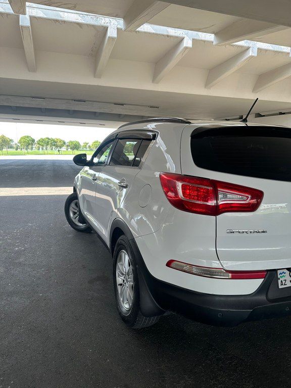 Kia Sportage, 2.0 L, 2011 il, 315 000 km — Avtomobillər, Bakı (4)