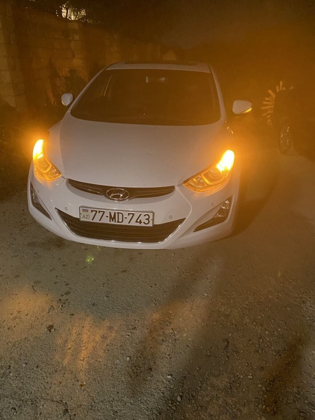 Hyundai Avante: 1.6 l 2013 il Sedan — Avto, Masazır (2)