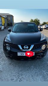 Nissan Juke, qara rəng, kompakt krossover. Xüsusiyyətlər: - Kuzov: 5 — Cars