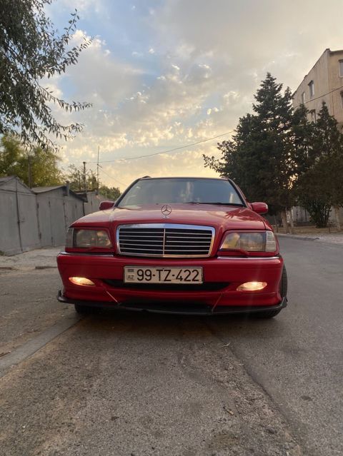 Mercedes-Benz C-Class (W202) Universal/Wagon – qırmızı rəng — Digah