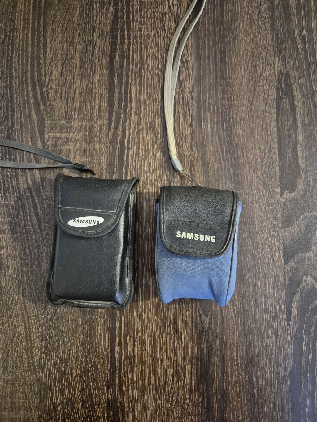 Samsung fotoaparat dəsti. Şəkillərdə 2 ədəd fərqli Samsung kamera — Elektronika, Bakı (2)