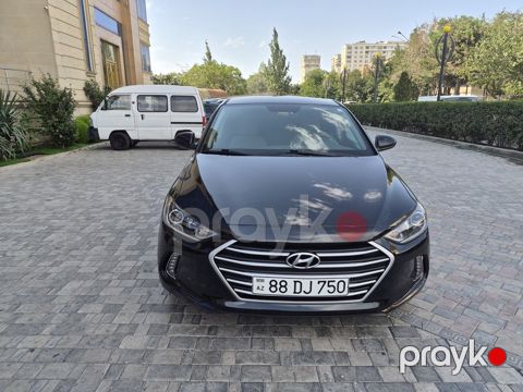 Hyundai Elantra, 2.0 L, 2018 il, 82 000 km