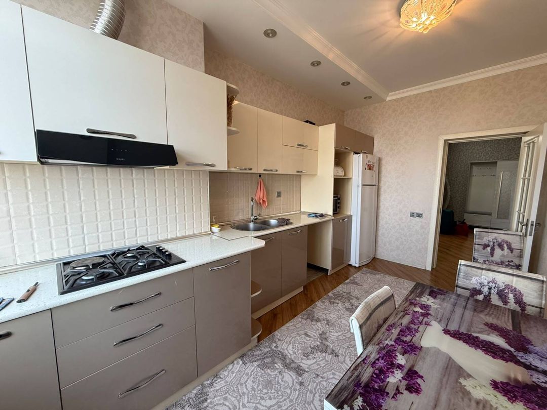 3-otaqlı yeni tikili, Babək pr., 130 m² — Mənzil, Bakı (11)