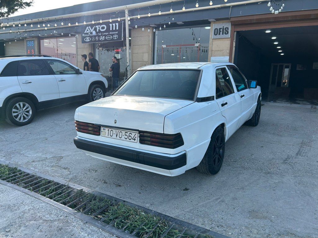 Mercedes 190, 2.0 L, 1990 il, 285 096 km — Avtomobillər, Bakı (4)