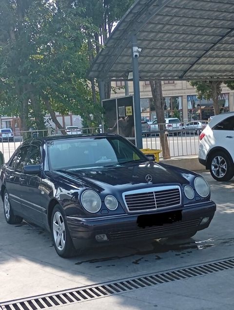 Mercedes E 240, 2.4 L, 1998 il, 346 000 km — Gəncə