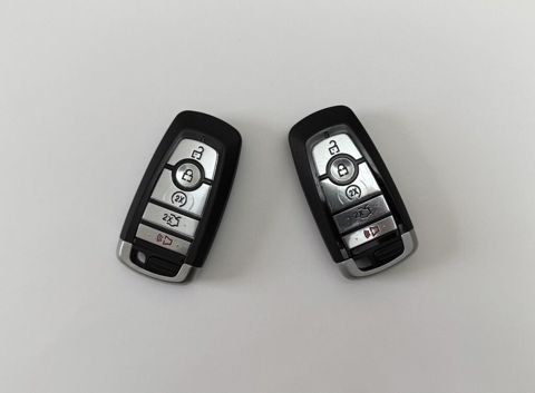 Ford üçün 5 düyməli smart açar Xüsusiyyətlər: - 5 düymə: kilidlə — Bakı