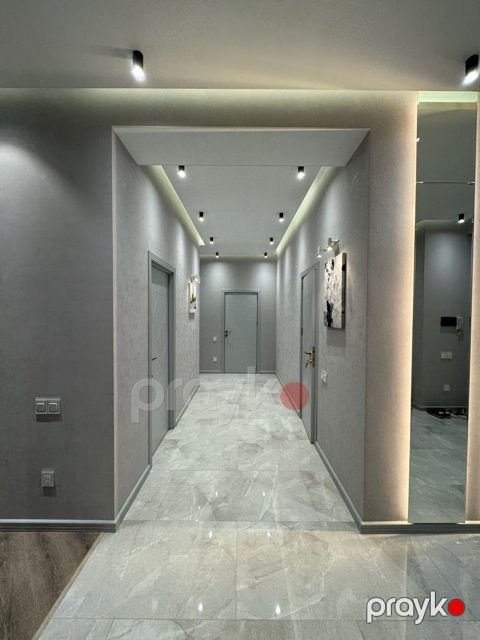 3-otaqlı yeni tikili kirayə verilir, E.Akademiyası m., 120 m²
