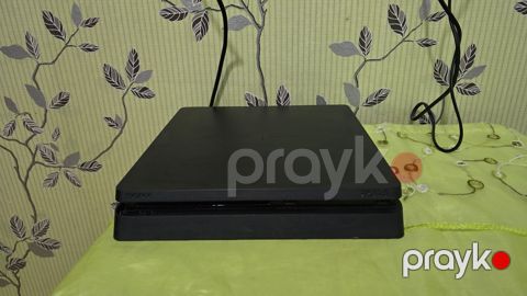 Playstation 4 Slim 1TB
