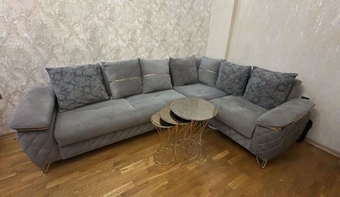 endirim edildi. kunc divan qarwisinda jurnal masalari 3 eded — Bakı