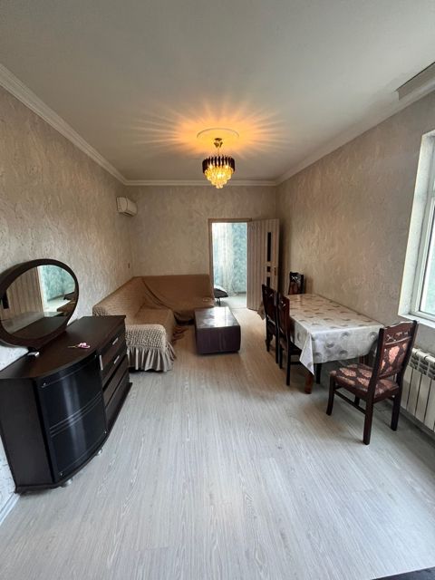 3-otaqlı mənzil, 20 yanvar küç., 55 m² — Bakı