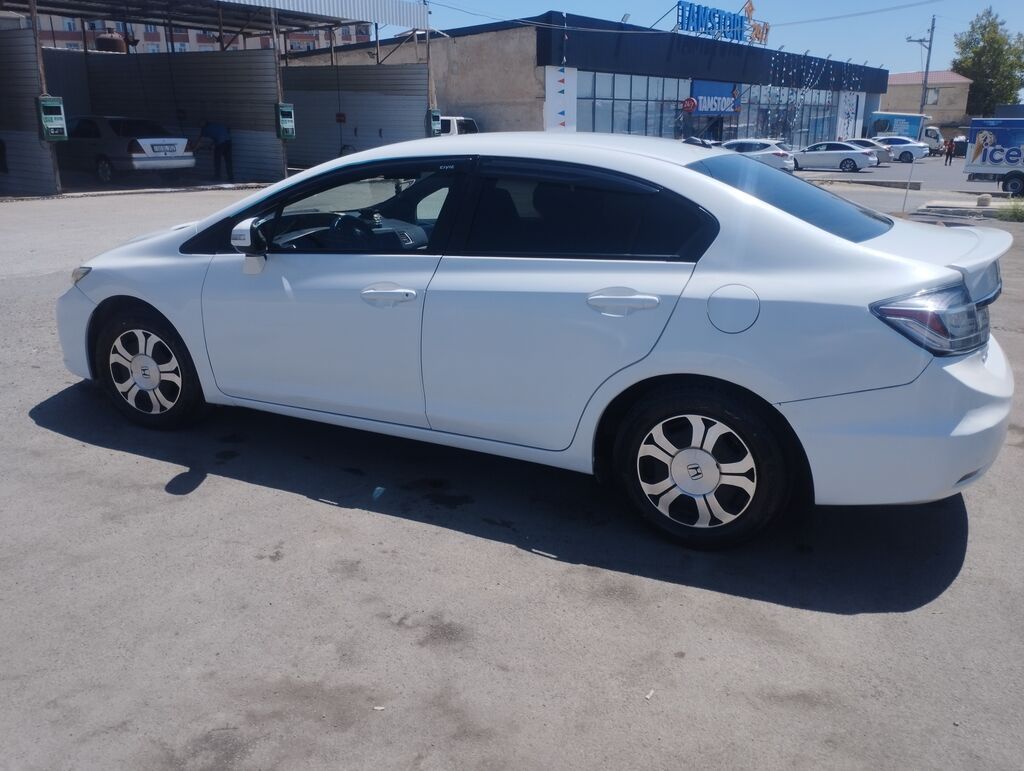 Honda Civic: 1.6 l 2013 il Sedan — Avto, Mehdiabad (6)