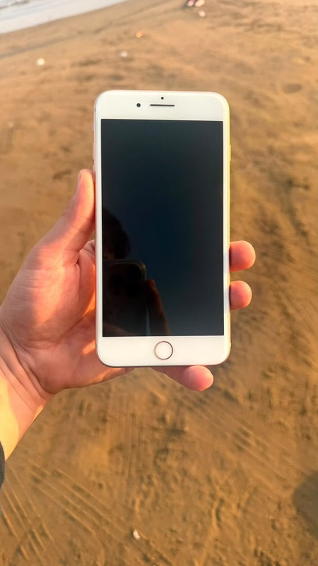 IPhone 8 Plus, 64 GB, Qızılı, Barmaq izi — Apple iPhone, Bakı (2)
