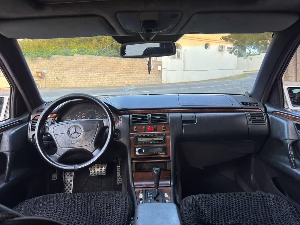 Mercedes E 200, 2.2 L, 1998 il, 299 566 km — Avtomobillər, Bakı (9)