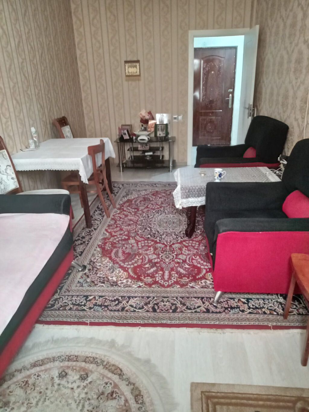 Ev Entyabrın 15 i boşalır. Masazır dairəsindən Xırdalana daxil olduqda — Daşınmaz əmlak, Xırdalan (4)