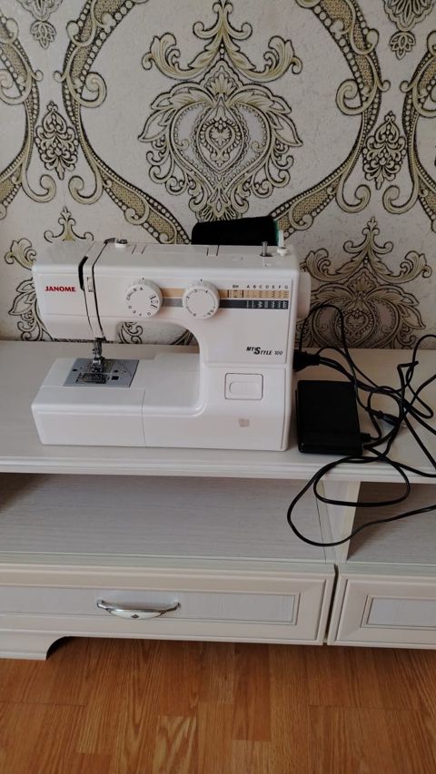 Janome MyStyle 100 tikiş maşını - Mexaniki idarəetmə, klassik ağ — Sumqayıt