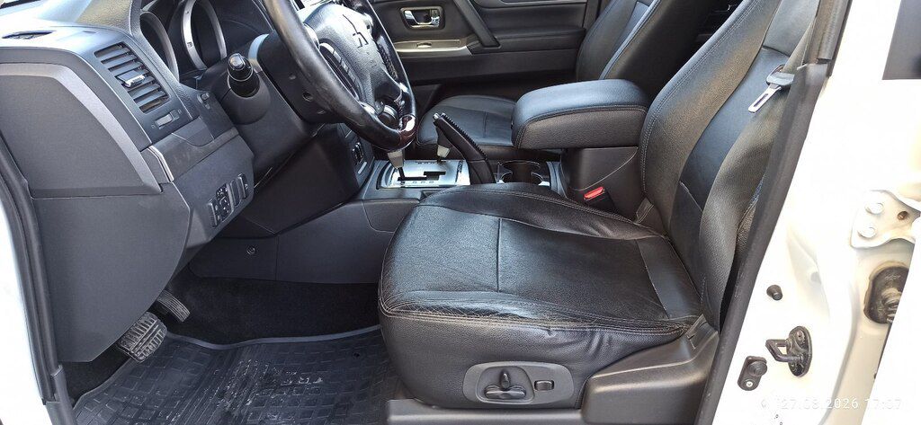Mitsubishi Pajero, 3.8 L, 2017 il, 307 000 km — Avtomobillər, Bakı (9)