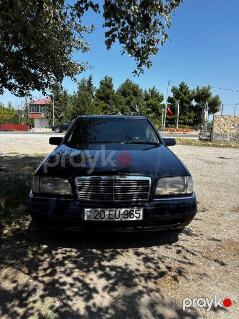 Mercedes C 200, 2.0 L, 1994 il, 318 000 km