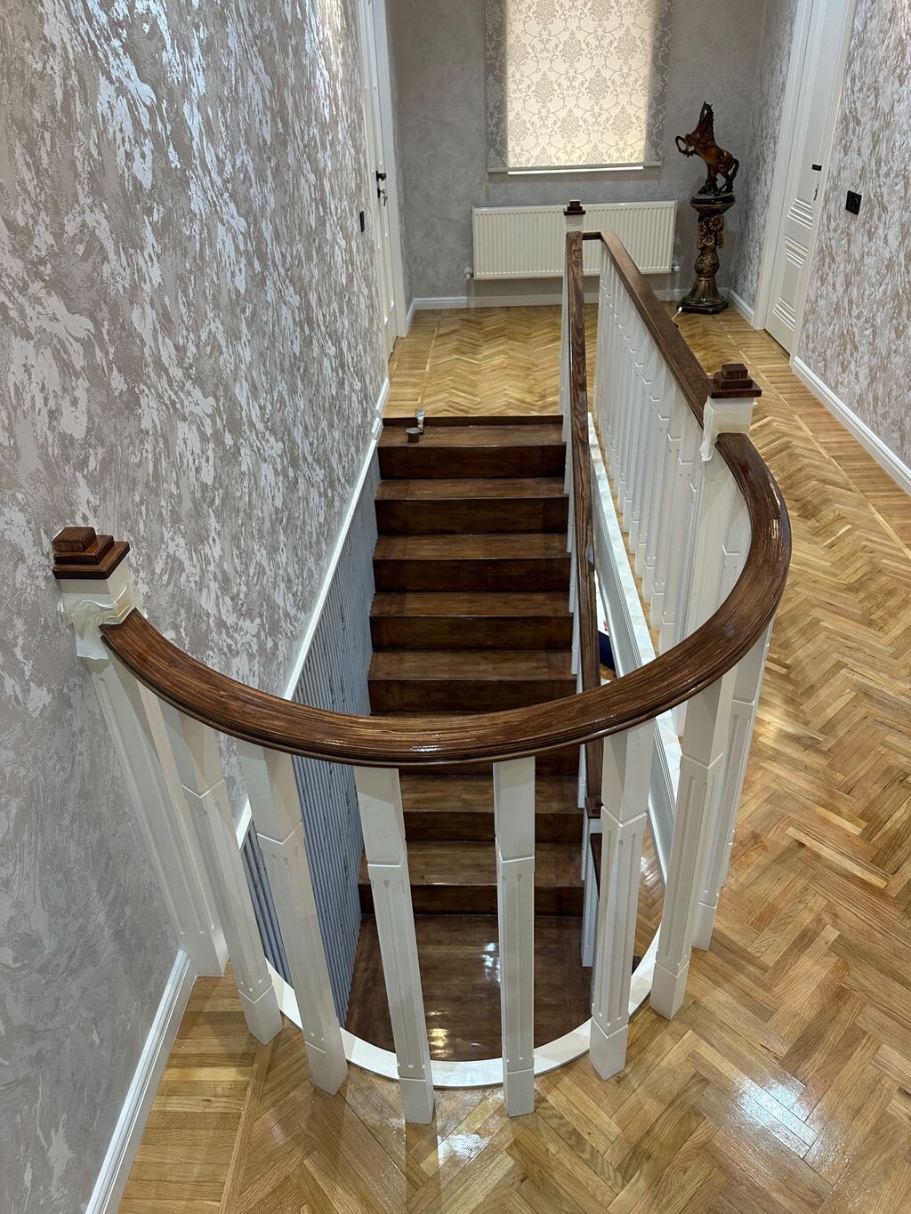 Yeni Pilləkən məhəccəri, Taxta, Ödənişli çatdırılma — Mallar, Digah (5)