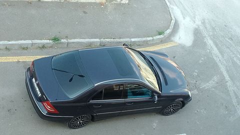 Mercedes-Benz C-Class C200 (W203) - Kuzov: sedan, tünd mavi/qara rəng — Ucar