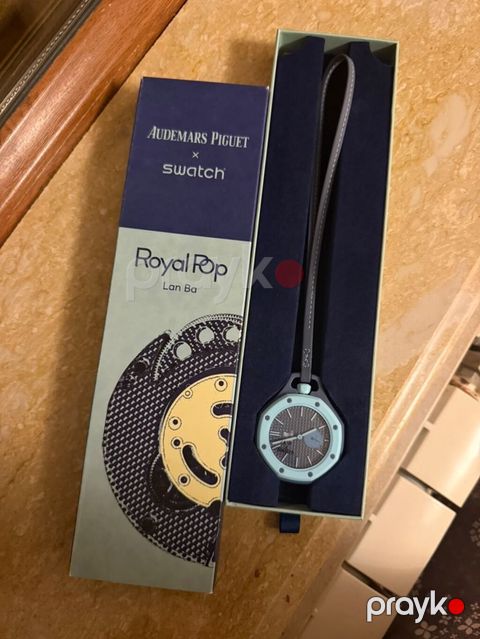 Audemars Piguet x Swatch “Royal Pop – Lan Ba” asma/qolbağa saat