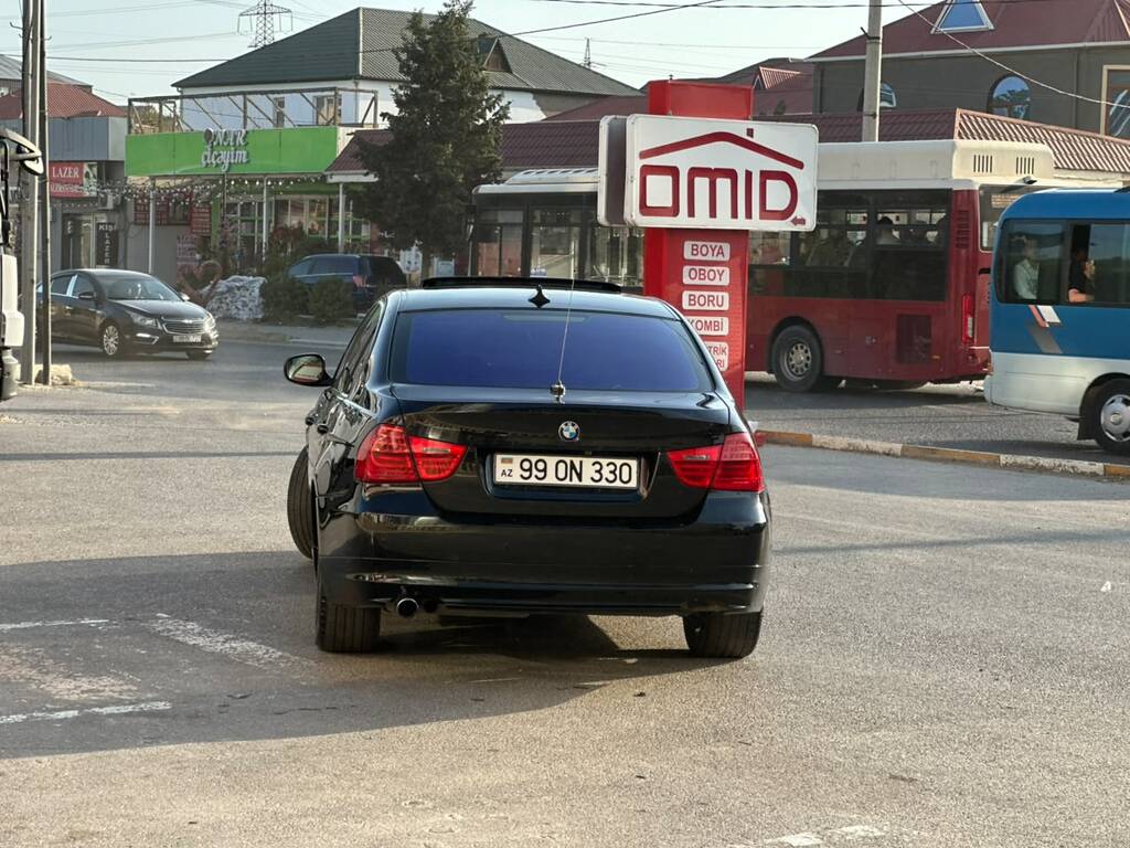 BMW 320, 2.0 L, 2007 il, 300 000 km — Avtomobillər, Bakı (12)