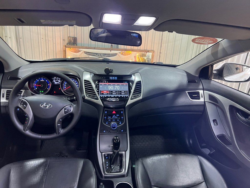Hyundai Avante, 1.6 L, 2014 il, 180 000 km — Avtomobillər, Bakı (11)