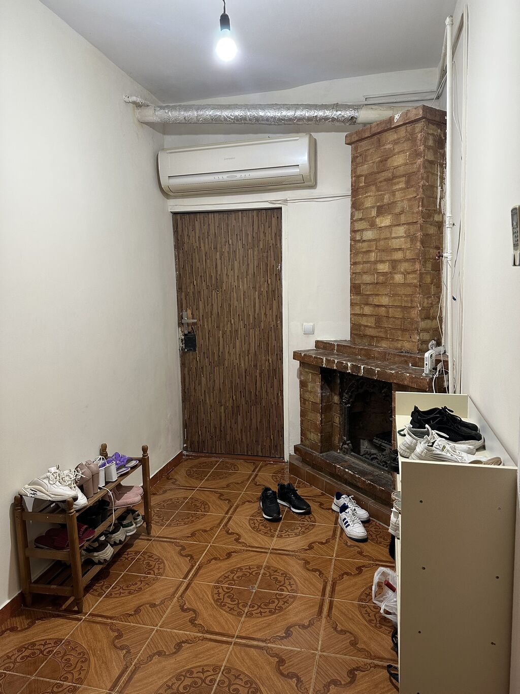 Qızlar və tələbə xanımlar üçün universitetlər 18 saylı peşə liseyi — Daşınmaz əmlak, Bakı (7)