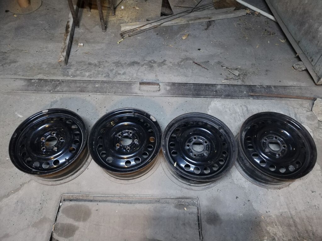 Məhsul: 4 ədəd polad disk komplekti Xüsusiyyətlər: - Ölçü: 15" - Bolt — Avto, Sumqayıt (4)