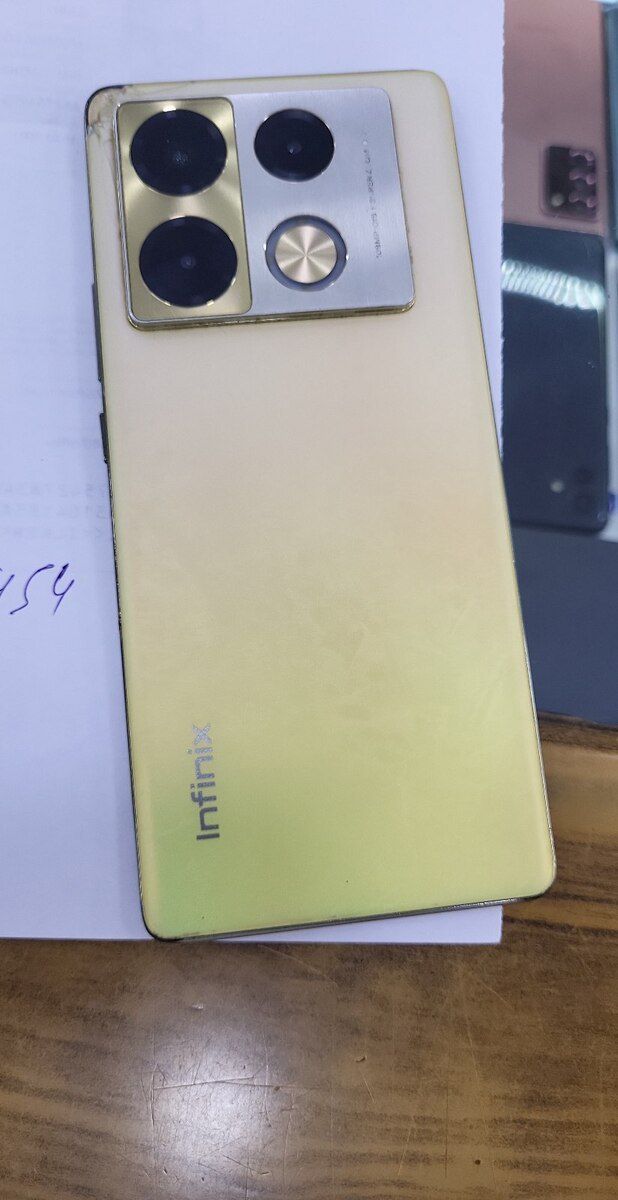 Infinix Note 40 Pro Titan Gold 256GB/12GB ehtiyat hissələri — Smartfonlar, Gəncə (3)