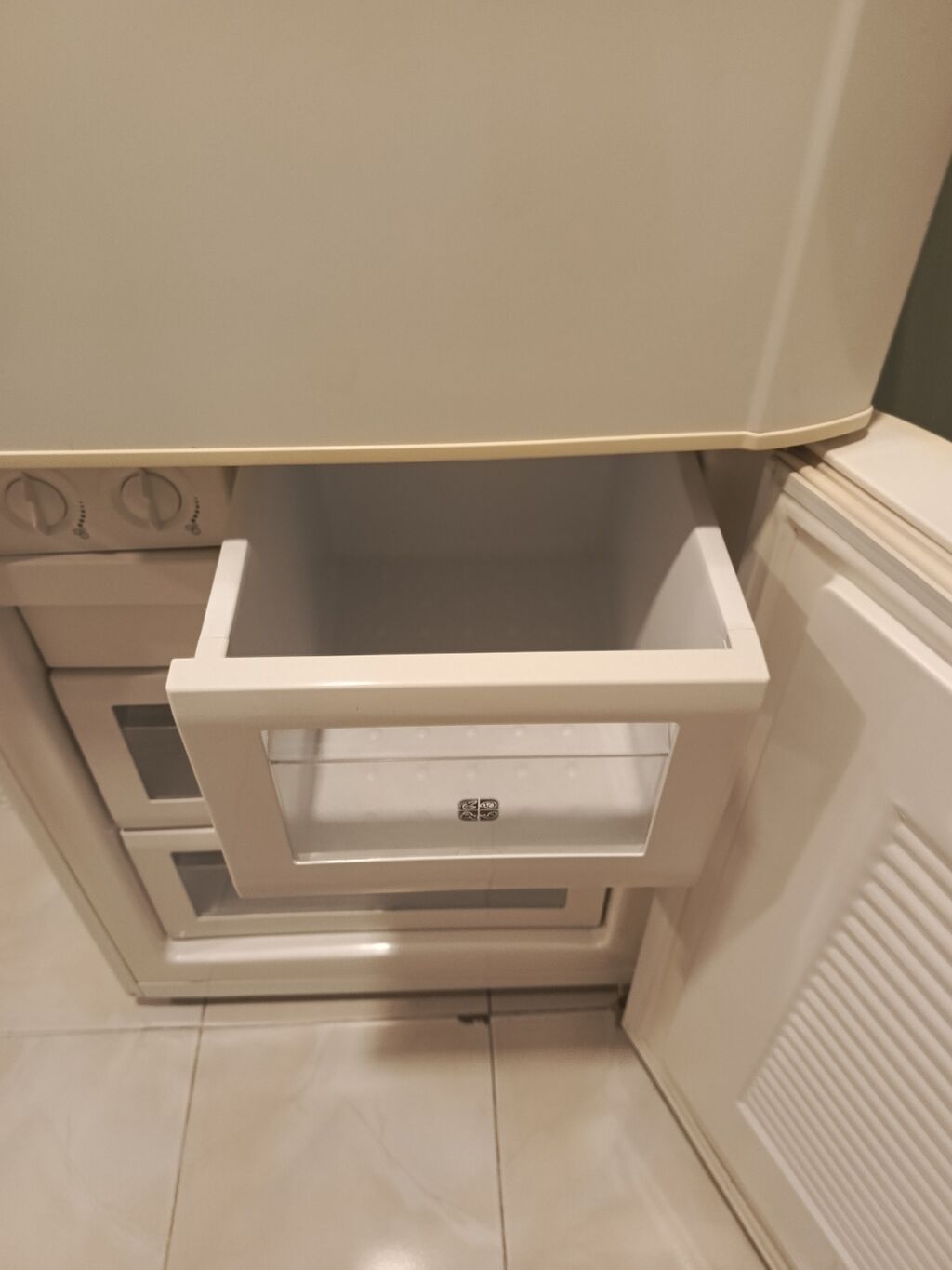 Samsung soyuducu, Classic Series (təxmini il: 2005) Ölçülər — Soyuducular, Bakı (6)