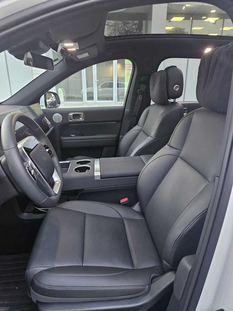 Li Auto L6, 1.5 L, 36.8 kWh, 2025 il, 4 000 km — Avtomobillər, Bakı (7)