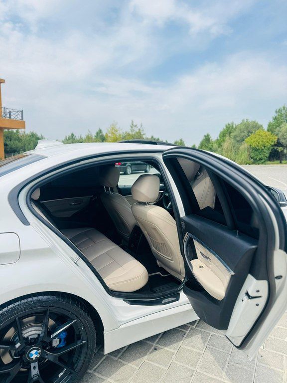 BMW 330, 2.0 L, 2016 il, 165 000 km — Avtomobillər, Bakı (10)