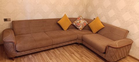 Künc divanı Saloğlu — Bakı