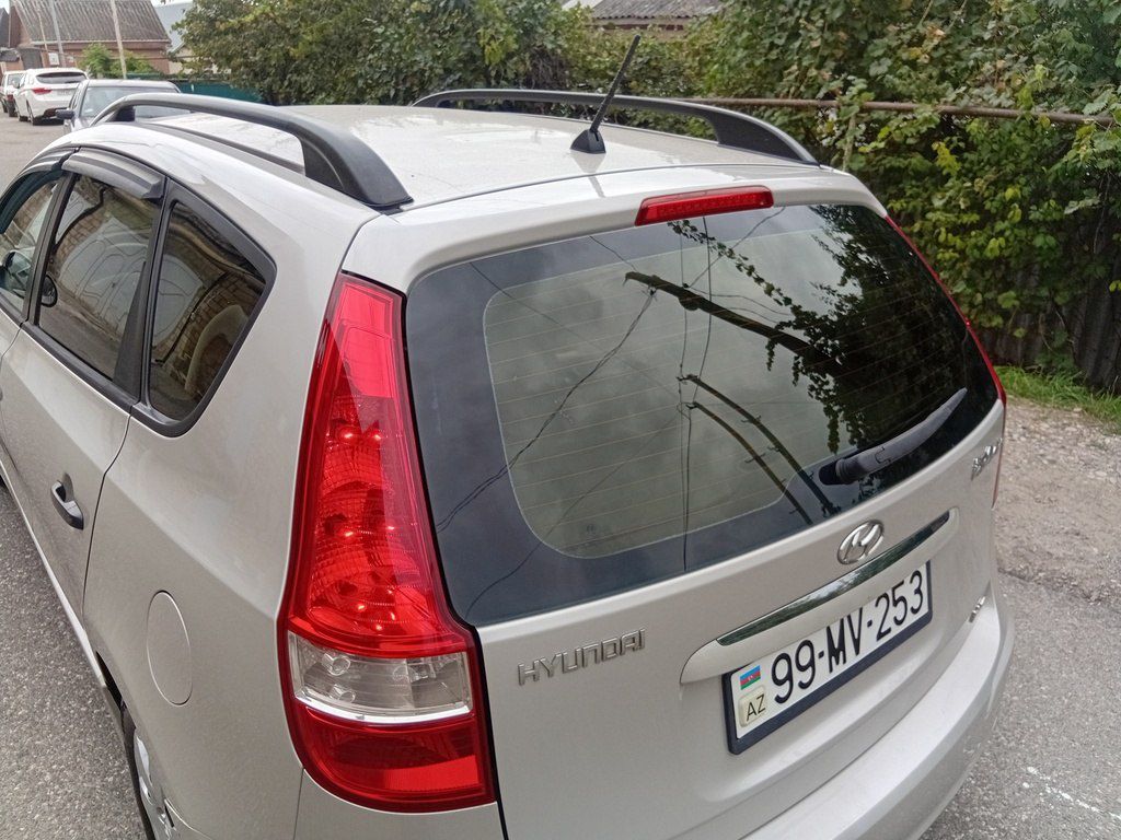 Hyundai i30, 1.4 L, 2011 il, 370 000 km — Avtomobillər, Qusar (12)
