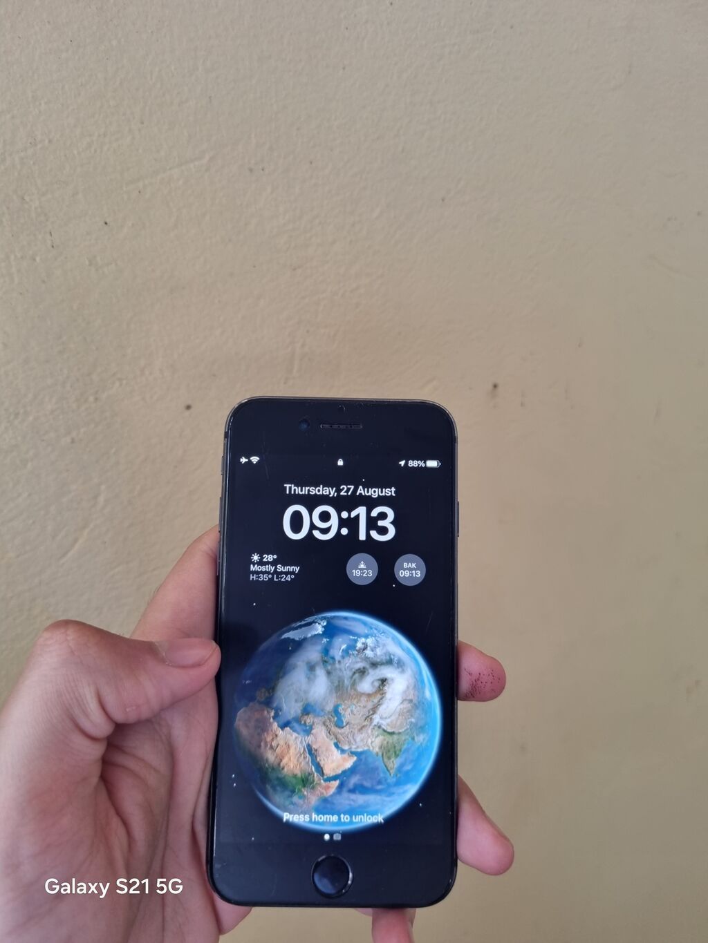 IPhone SE, 64 GB, Qara, Barmaq izi — Apple iPhone, Bakı (3)