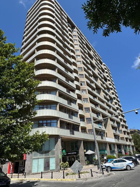3-otaqlı yeni tikili, Elmlər Akademiyası m., 110 m² — Bakı