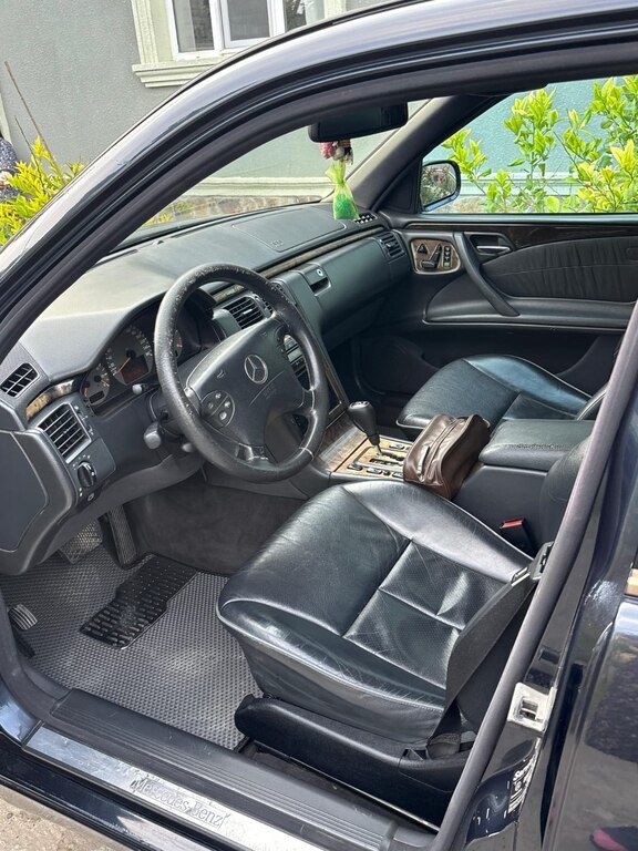 Mercedes E 270, 2.7 L, 2001 il, 570 000 km — Avtomobillər, Bakı (7)