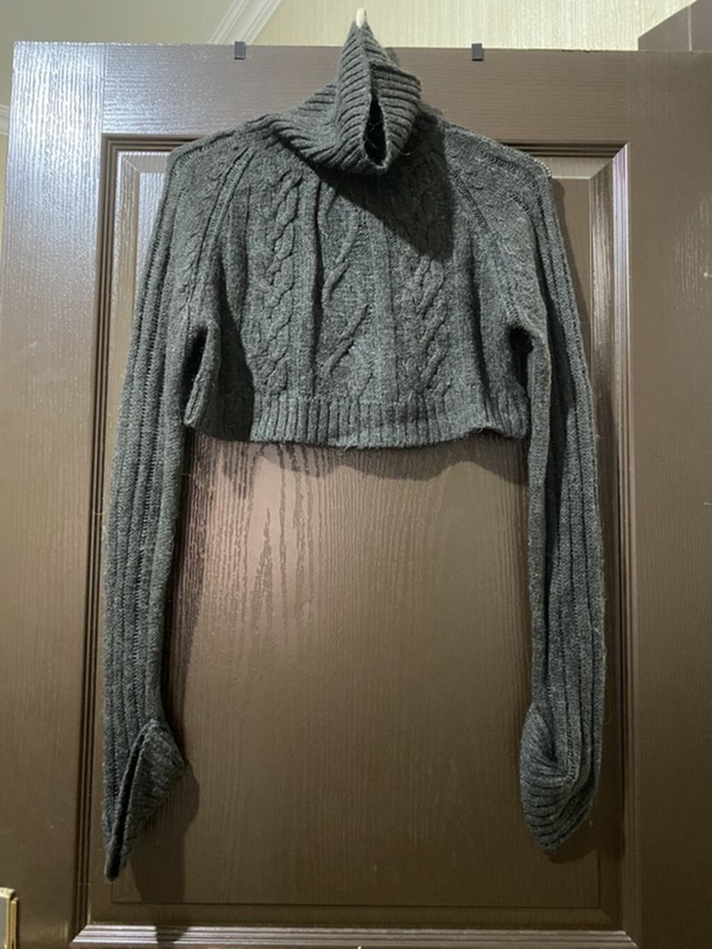 Sviter, Zara, M, rəng - Ağ — Şəxsi əşyalar, Bakı (6)