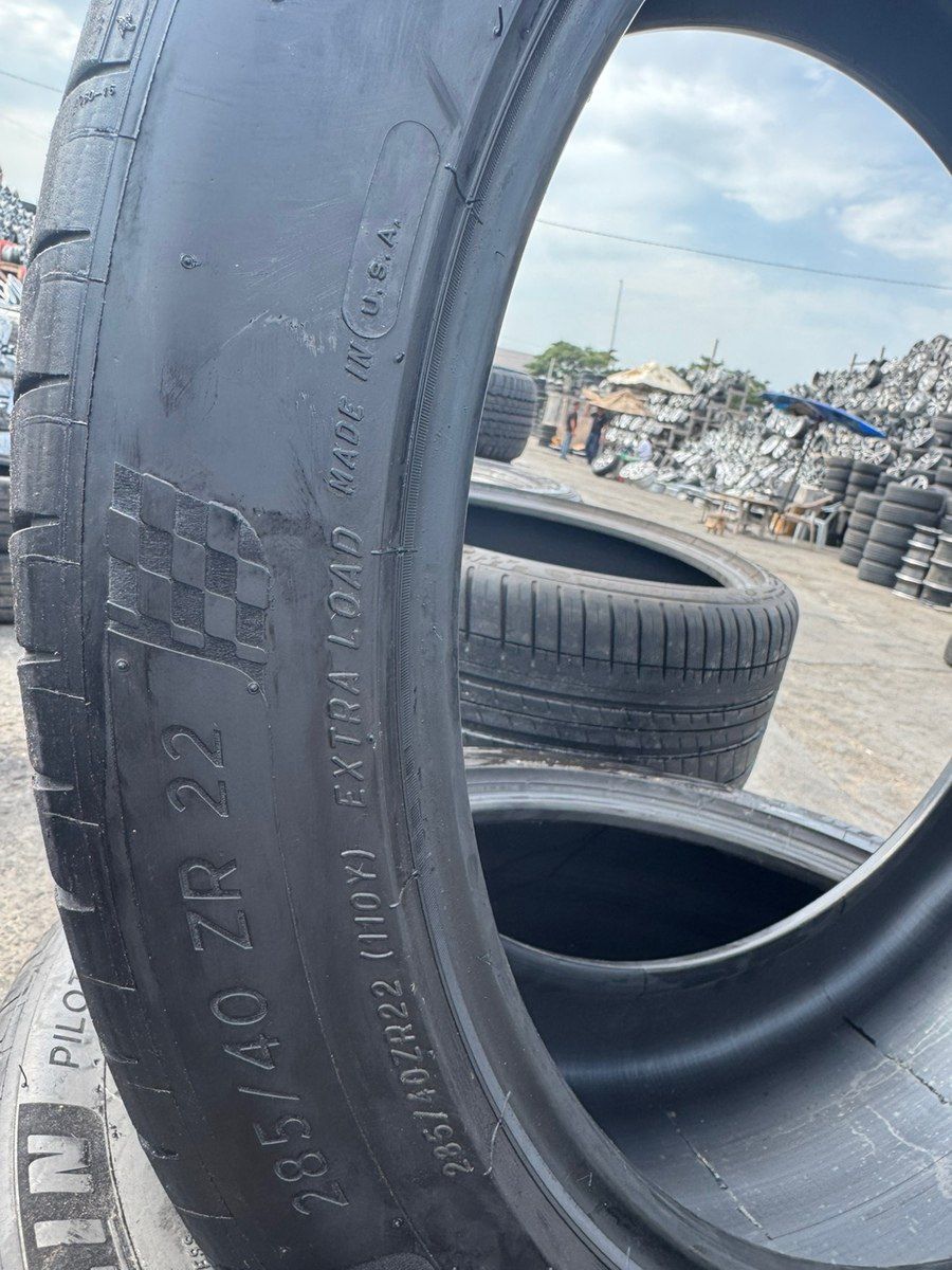 Mercedes-Benz GLS şinləri 325/35 R22, 285/40 R22 — Ehtiyat hissələri və aksesuarlar, Bakı (7)