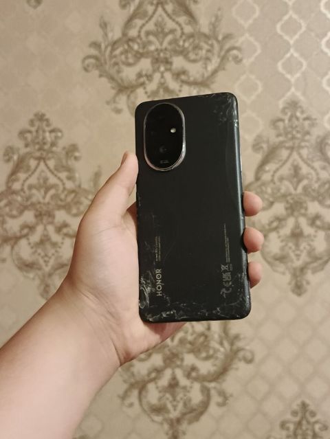 Honor 200 Pro, 256 GB, rəng - Qara, Zəmanət, Barmaq izi, Simsiz şarj — Bakı