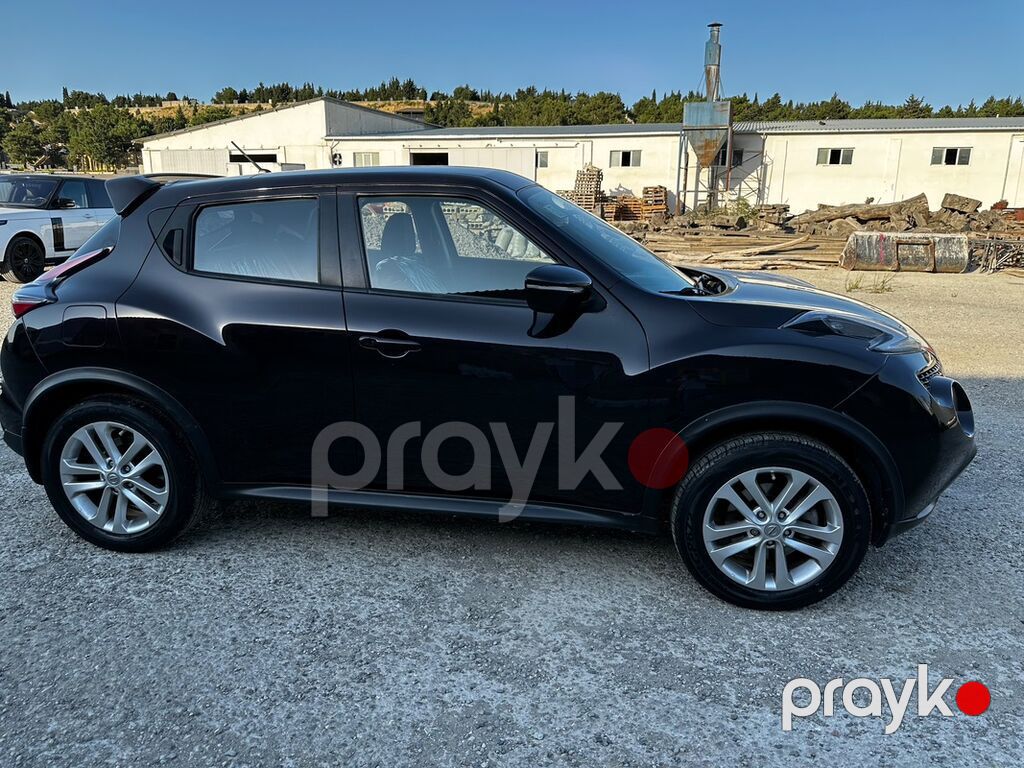 Nissan Juke, qara rəng, kompakt krossover. Xüsusiyyətlər: - Kuzov: 5 — Avto, Qax (4)
