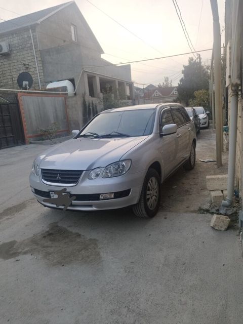 Mitsubishi Airtrek, 2.0 L, 2001 il, 423 000 km — Bakı