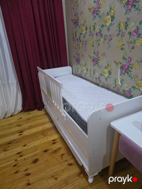Uşaq Kravatı Matrası ilə birlikdə satılır qiyməti 150 manat ünvan