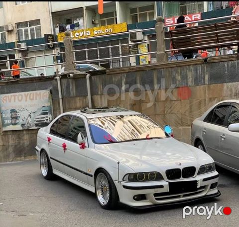 BMW 523, 2.5 L, 1998 il, 450 000 km