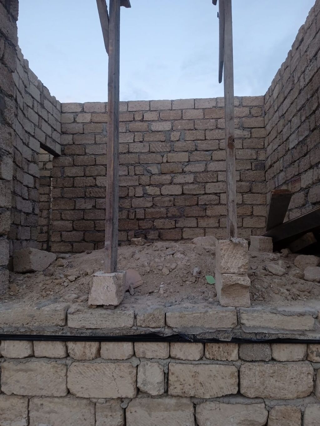2 sot, Tikinti, Bələdiyyə — Torpaq, Bakı (6)